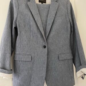 Banana Republic Women’s Blue Blazer and Pants (Suit) - Like New